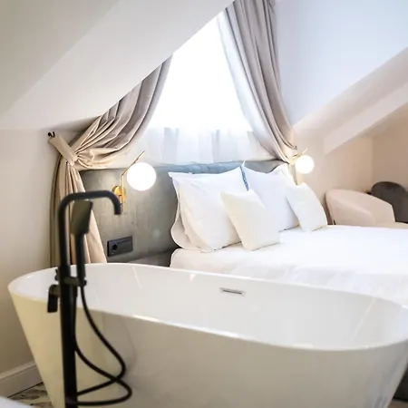 Boem Exclusive Skadarlija Bed & Breakfast 4*